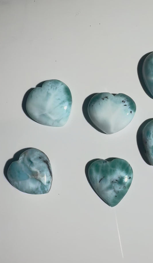 Larimar Herzstein 1,6 cm handgeschliffen – Edelsteinherz kaufen