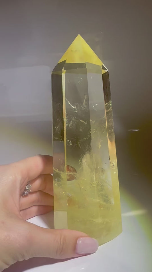 Natürlicher Citrin Kristall · 16 cm Spitze · Glasklar mit Phantomlinien