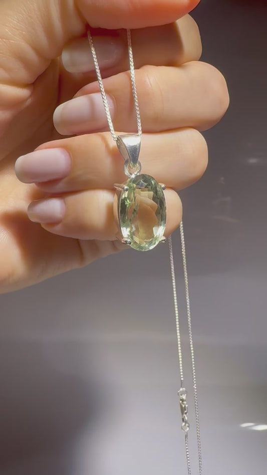 Prasiolith Kette kaufen – Grüner Amethyst 925 Silber I UNIQUE CRYSTALS