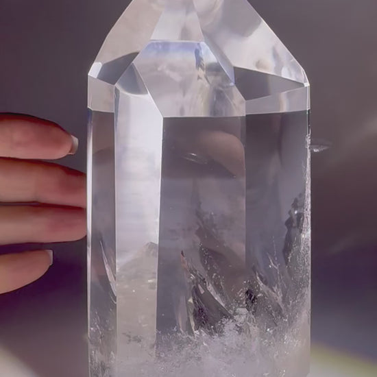 Glasklare Lemurian Bergkristall Spitze kaufen – 14 cm · 944 g