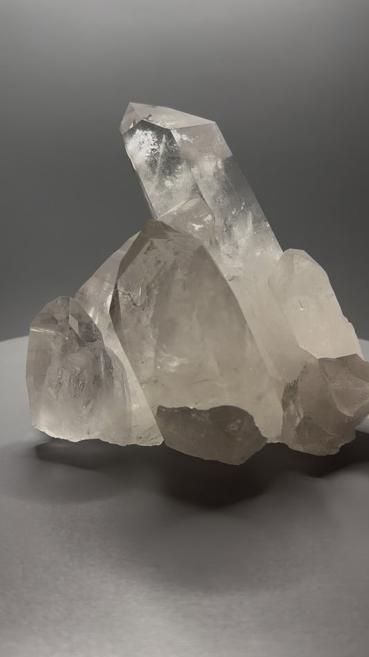 Wunderschöne Lemurian Kristall Stufe 