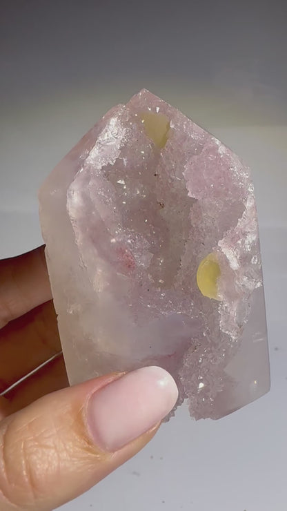 Bezaubernder Rosa Rainbow Amethyst 7.5 cm Uruguay