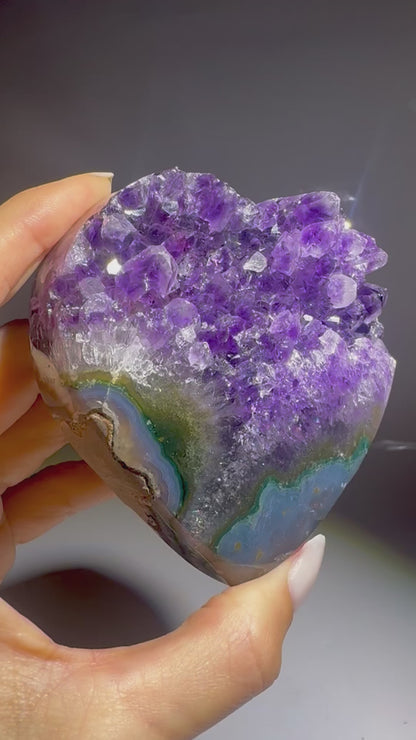 Amethyst-Herz aus Uruguay 8,5 cm – 363 g