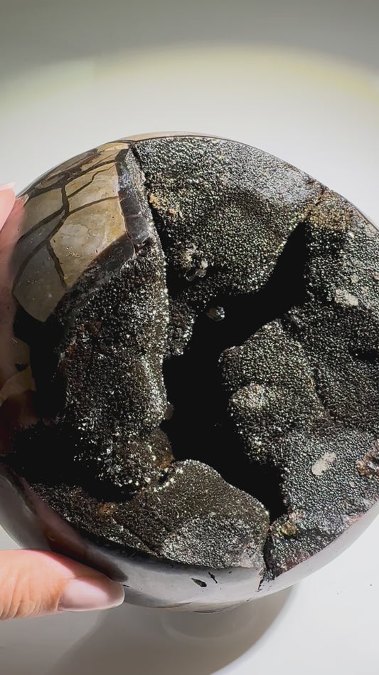 Septarien-Kugel (Drachenstein) 18 cm – Riesiger Edelstein