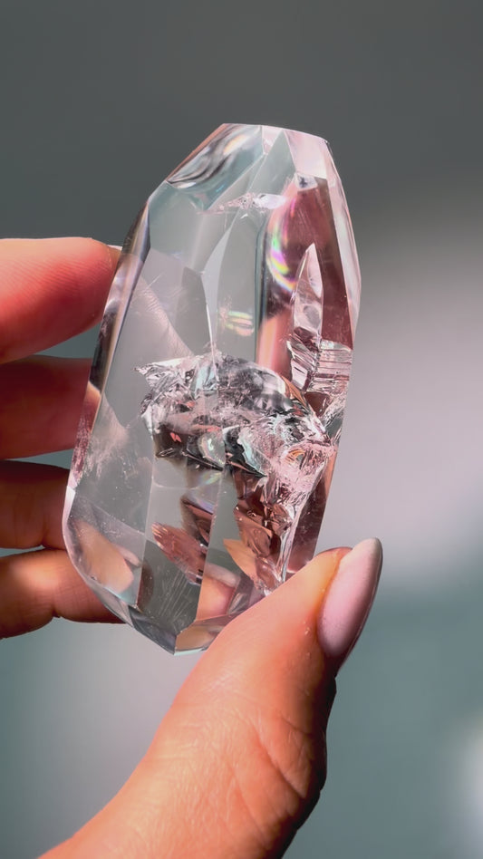 Lemurian Quarz Freeform mit natürlichem Regenbogen aus Brasilien