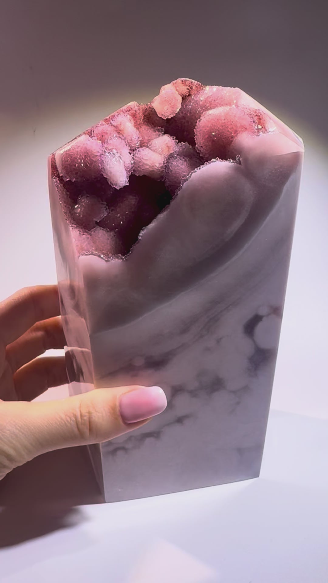 Hochwertiger rosa Kristall – Pink Amethyst mit funkelnder Oberfläche – 2,1 kg – Einzelstück