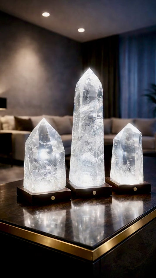 Hochwertige Holz-LED-Lampe aus massivem Nussbaum – Dimmbar & elegant