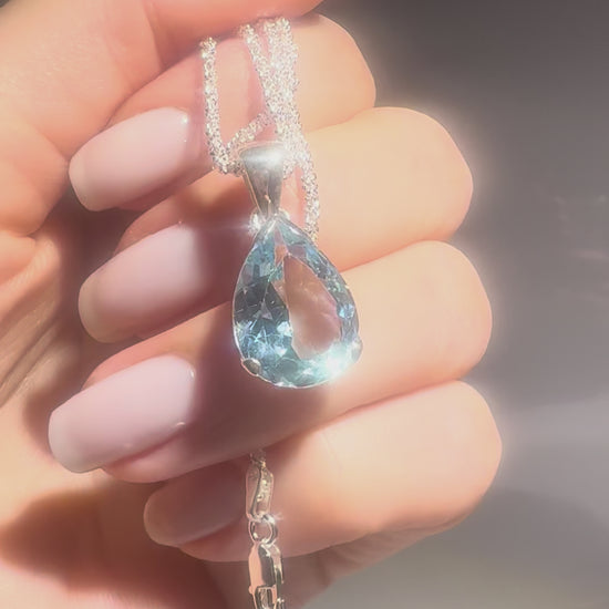 Blau-Topas Pear Cut Anhänger 925 Silber – Edelstein jetzt kaufen
