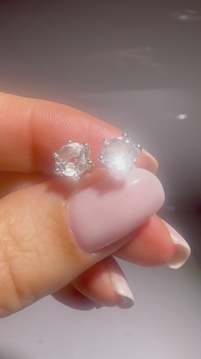 Schweizer Bergkristall Ohrringe 7 mm – 925 Silber kaufen | Unique Crystals