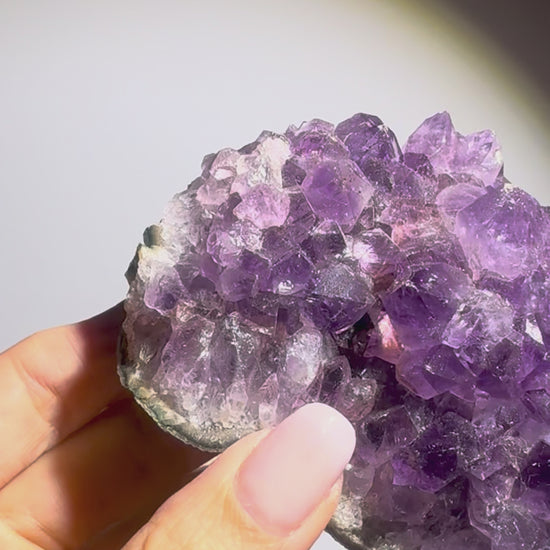 Violette Amethyst Kristalle aus Uruguay 8 x 8 cm 317 g Dekorationsstück