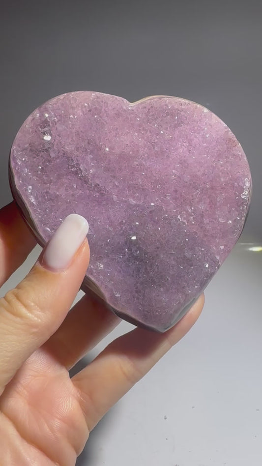 Rainbow Amethyst Herz 9,2 cm – Magisches Fliederherz aus Uruguay ✨